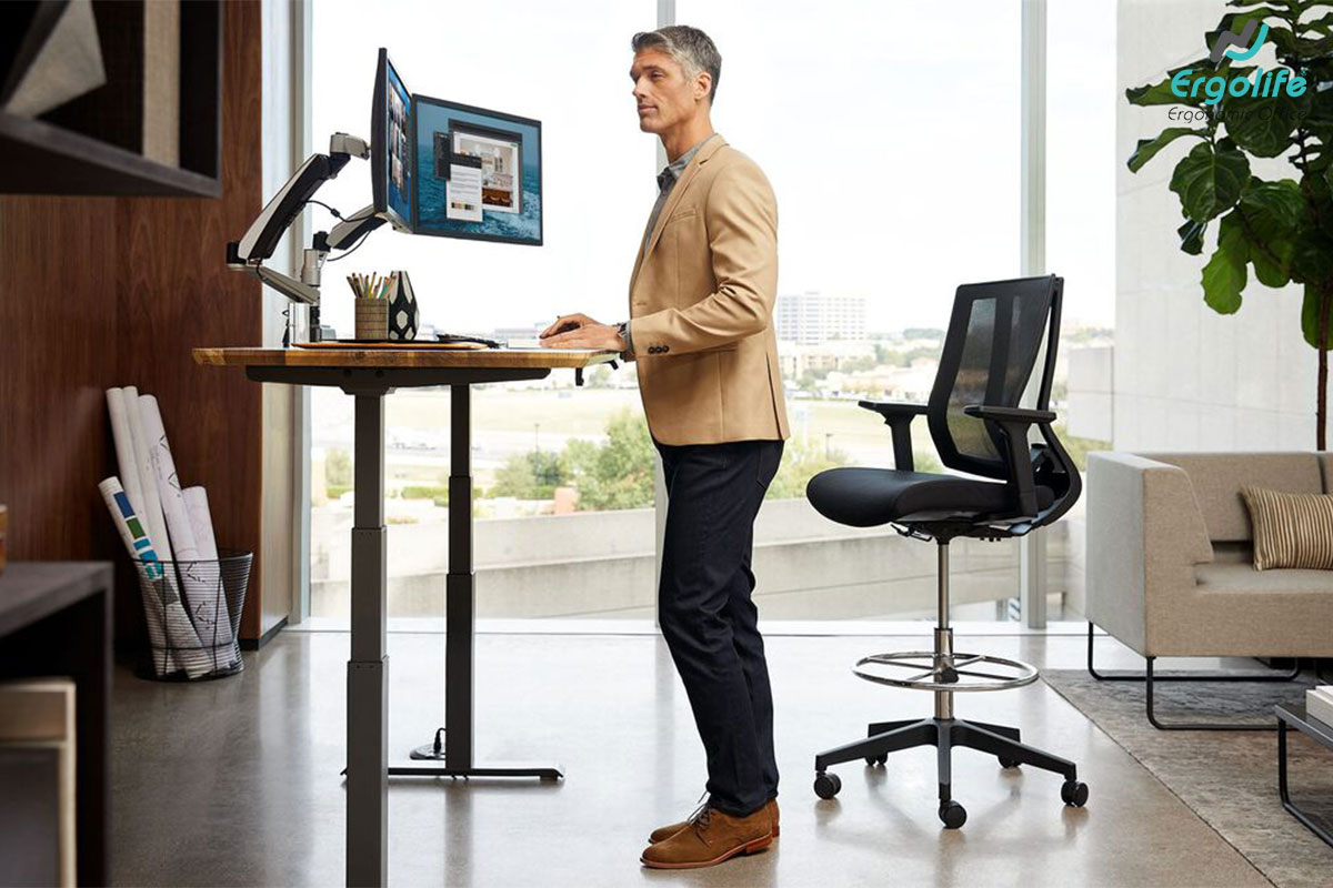 Làm việc “deep work” tốt hơn khi đứng?