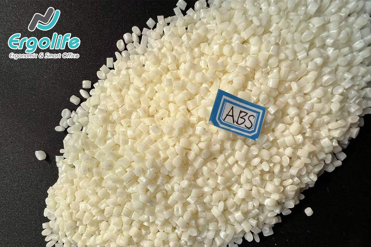 Nhựa ABS chống cháy là gì? Có nên dùng ổ điện bằng nhựa ABS không?